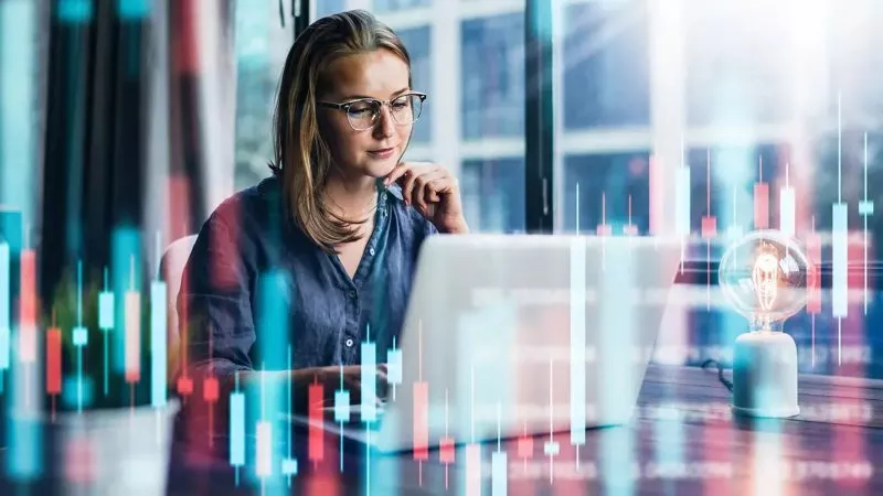 El trader puede ser por cuenta propia, utilizando su propio dinero, o asalariado, utilizando el dinero de otros.